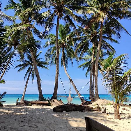 Castle Rock Boracay Aparthotel Yapak Kültér fotó