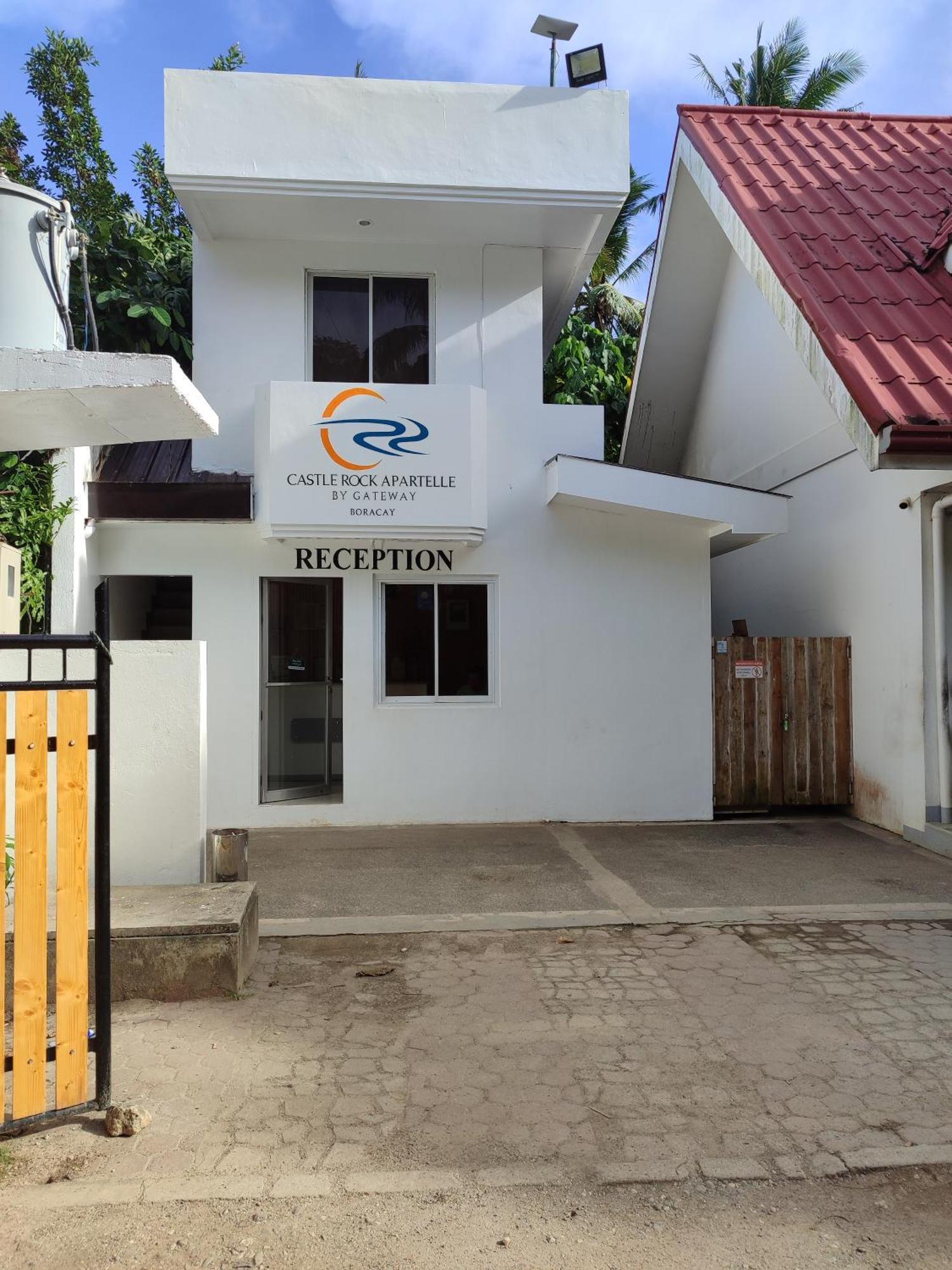 Castle Rock Boracay Aparthotel Yapak Kültér fotó