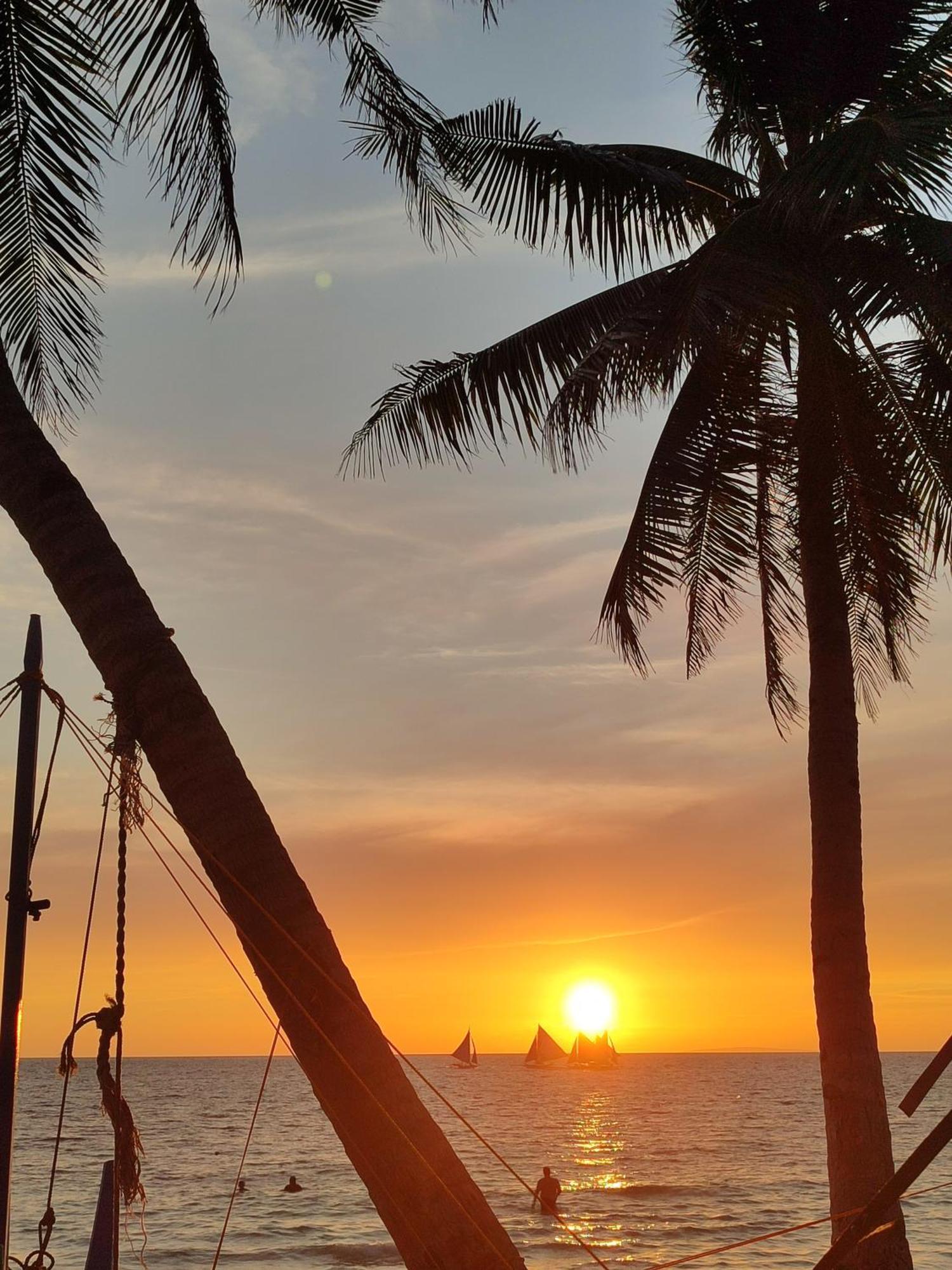 Castle Rock Boracay Aparthotel Yapak Kültér fotó
